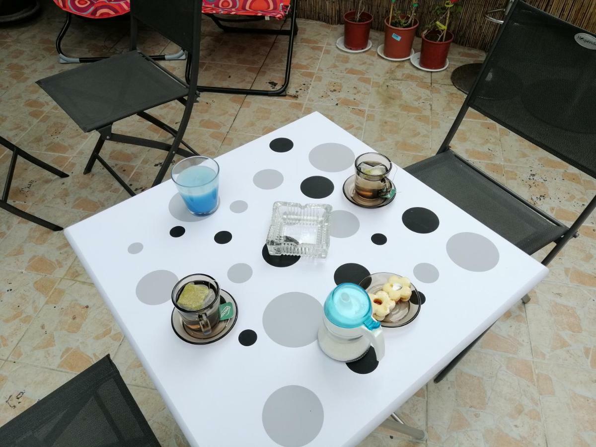 Guest House Golden Coin Nis Ngoại thất bức ảnh